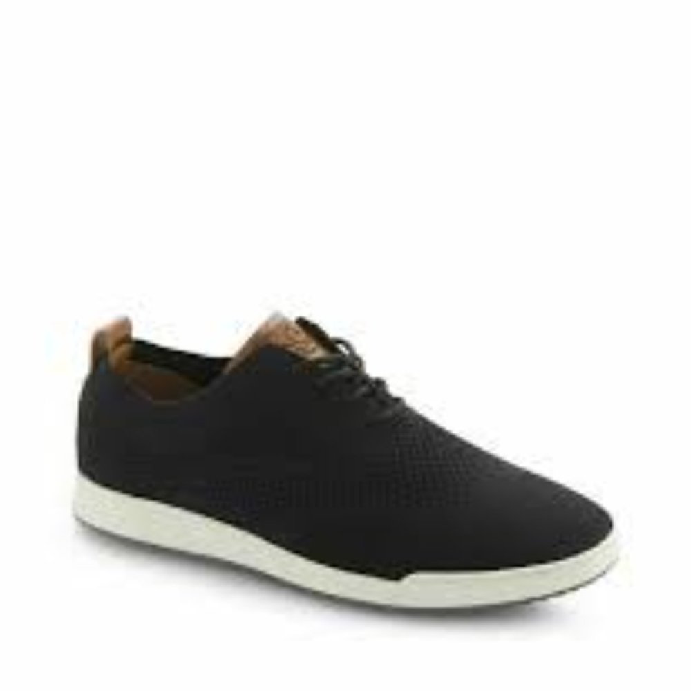 IZOD Men's Breeze Oxford Casual Memory Foam